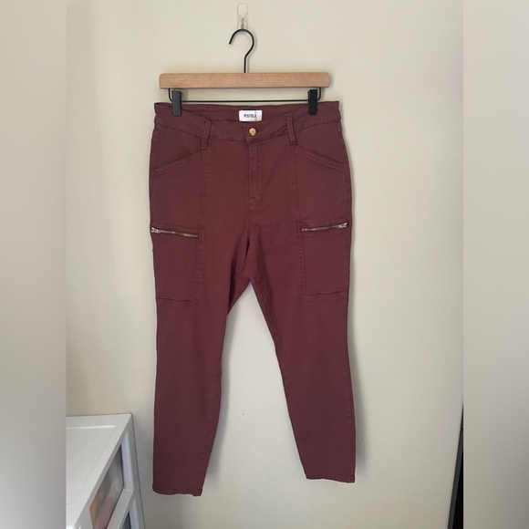 Pistola Maroon Denim Slim Fit Dark Wash Jeans Size 30 - Picture 1 of 9